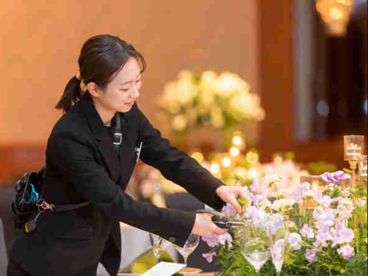 【紹介予定派遣】八芳園で経験生かせる婚礼装花のお打合せ業務