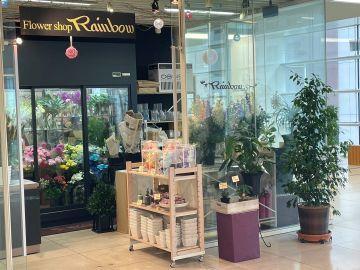 TOC有明内の生花店のショップスタッフ